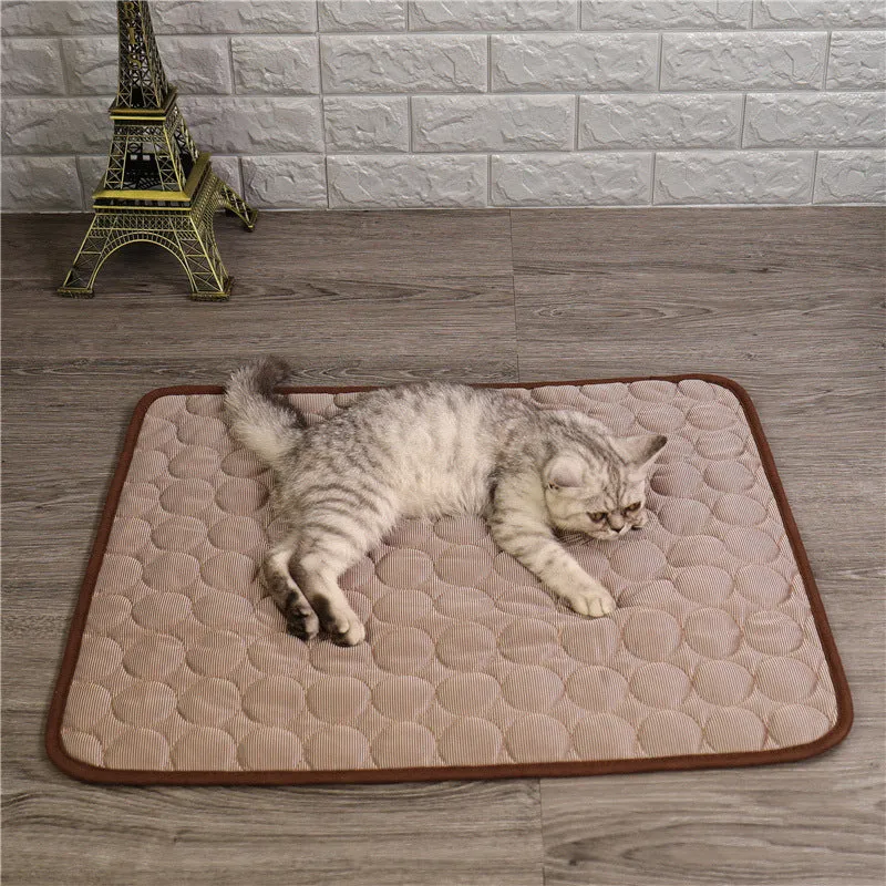 Brown Pet Cooling Mat, Heat Relief Mat Dog Cooling Pad, Soft Ice Silk Material