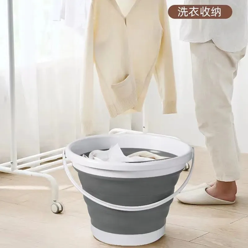 Foldable bucket 10 liter capacity.